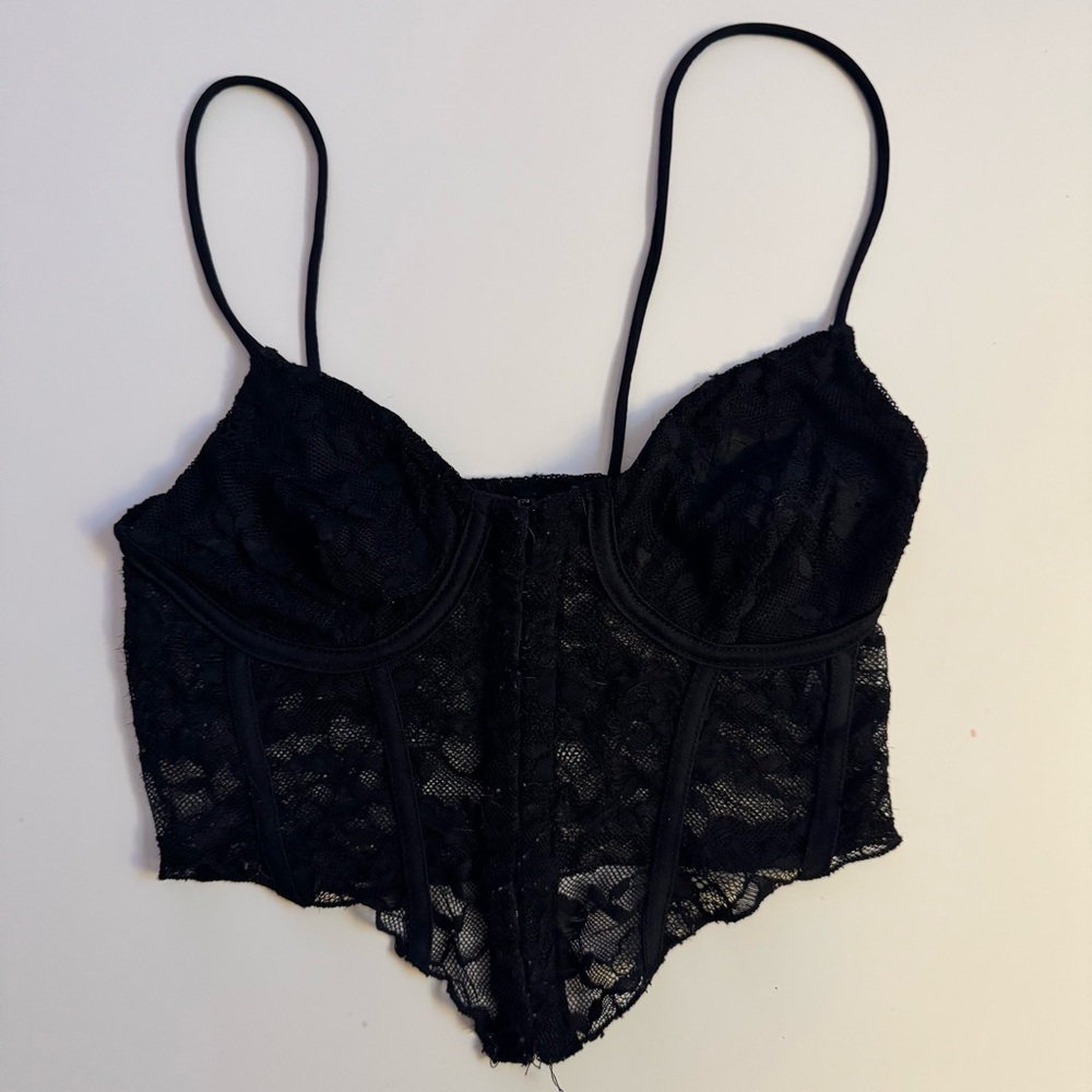 BERSHKA Elegant Black Lace Bralette